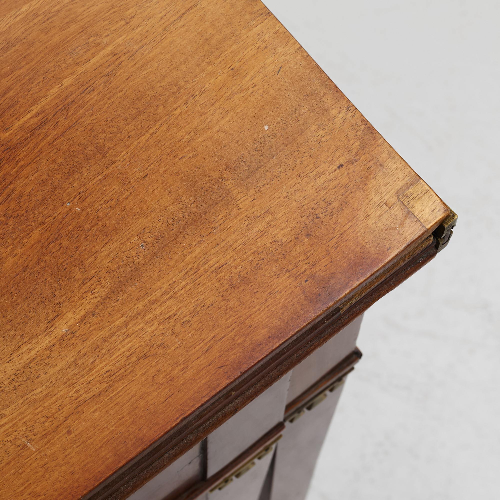 Spelbord, sengustavianskt, omkring år 1800.