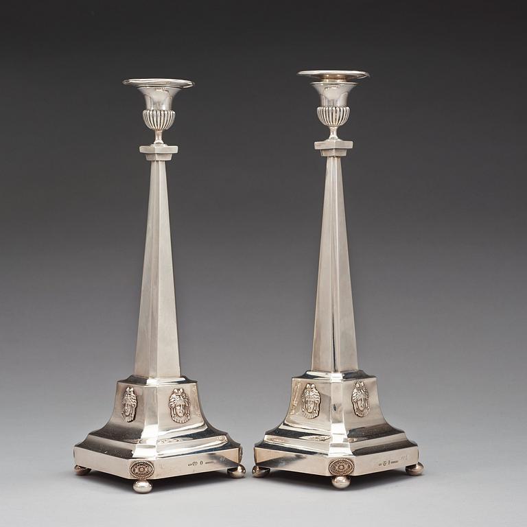 A pair of Swedish early 19th century silver canlesticks, marks of Pehr Zethelius, Stockholm 1809.