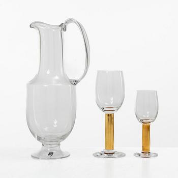Gunnar Cyrén, a 25 piece "Nobel" glass service, Orrefors.