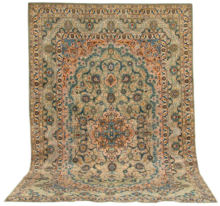 MATTO, Isfahan. Noin 367x240 cm.