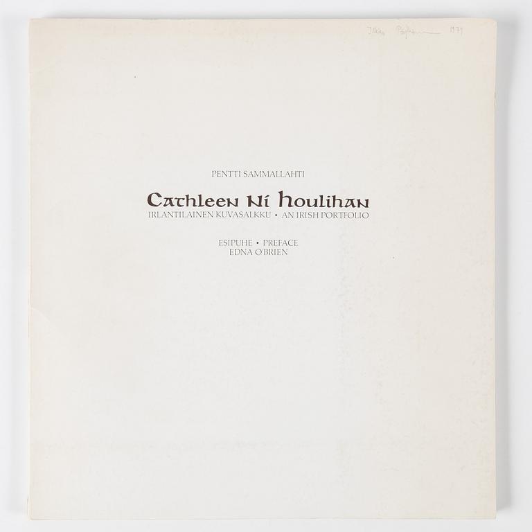 Pentti Sammallahti, "Irlantilainen Kuvasalkku - An Irish Portfolio".