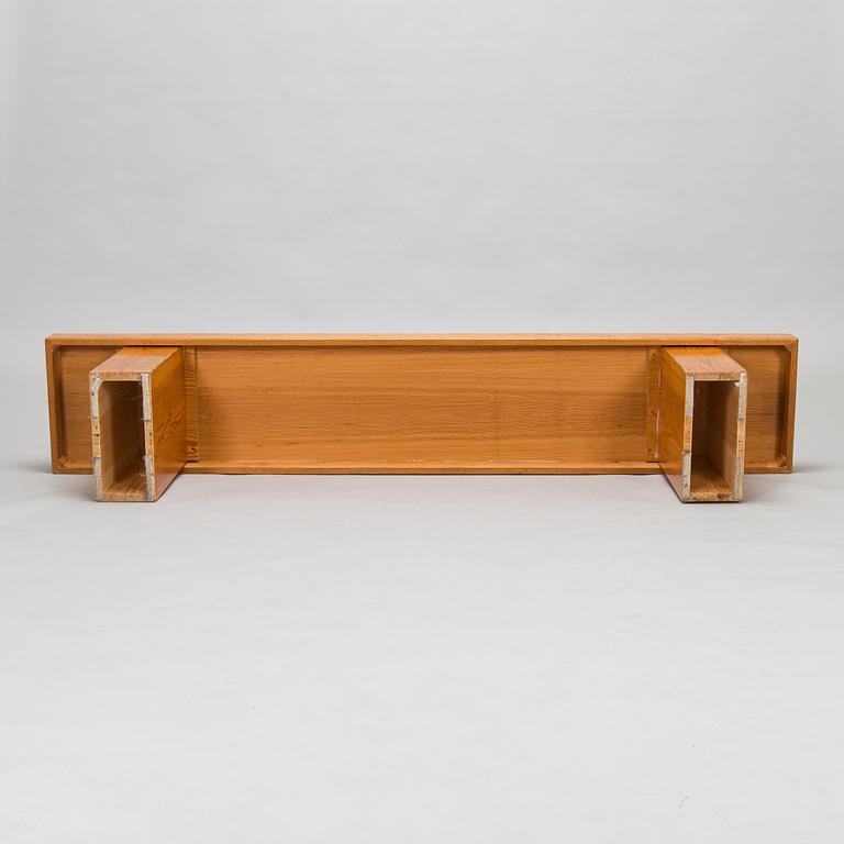 A 1960s bench.