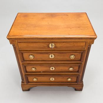 Chest of drawers, Louis XVI style, Denmark, early 19th century.