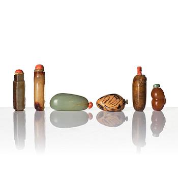 Snusflaskor, sex stycken, olika stensorter, bl.a. jade. Kina, 1900-tal.