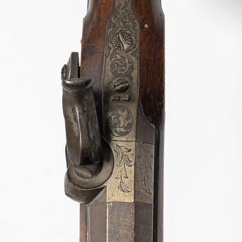 Slaglåspistoler, ett par, belgiska, 1800-talets första hälft.