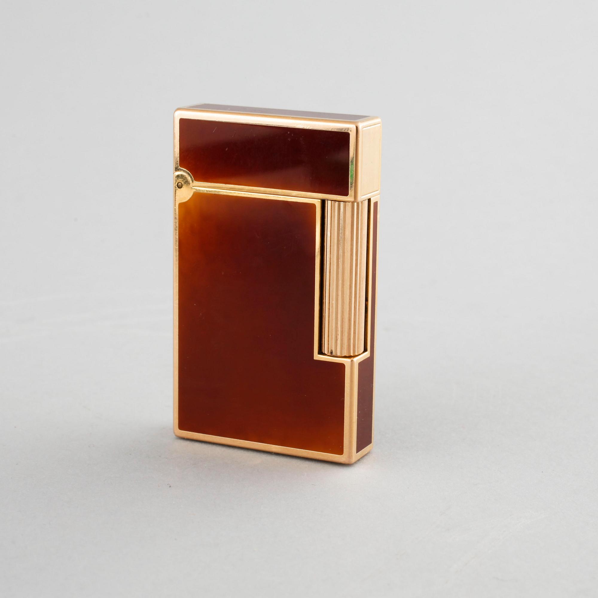 A Dupont de Paris lighter, second half of the 20th century.