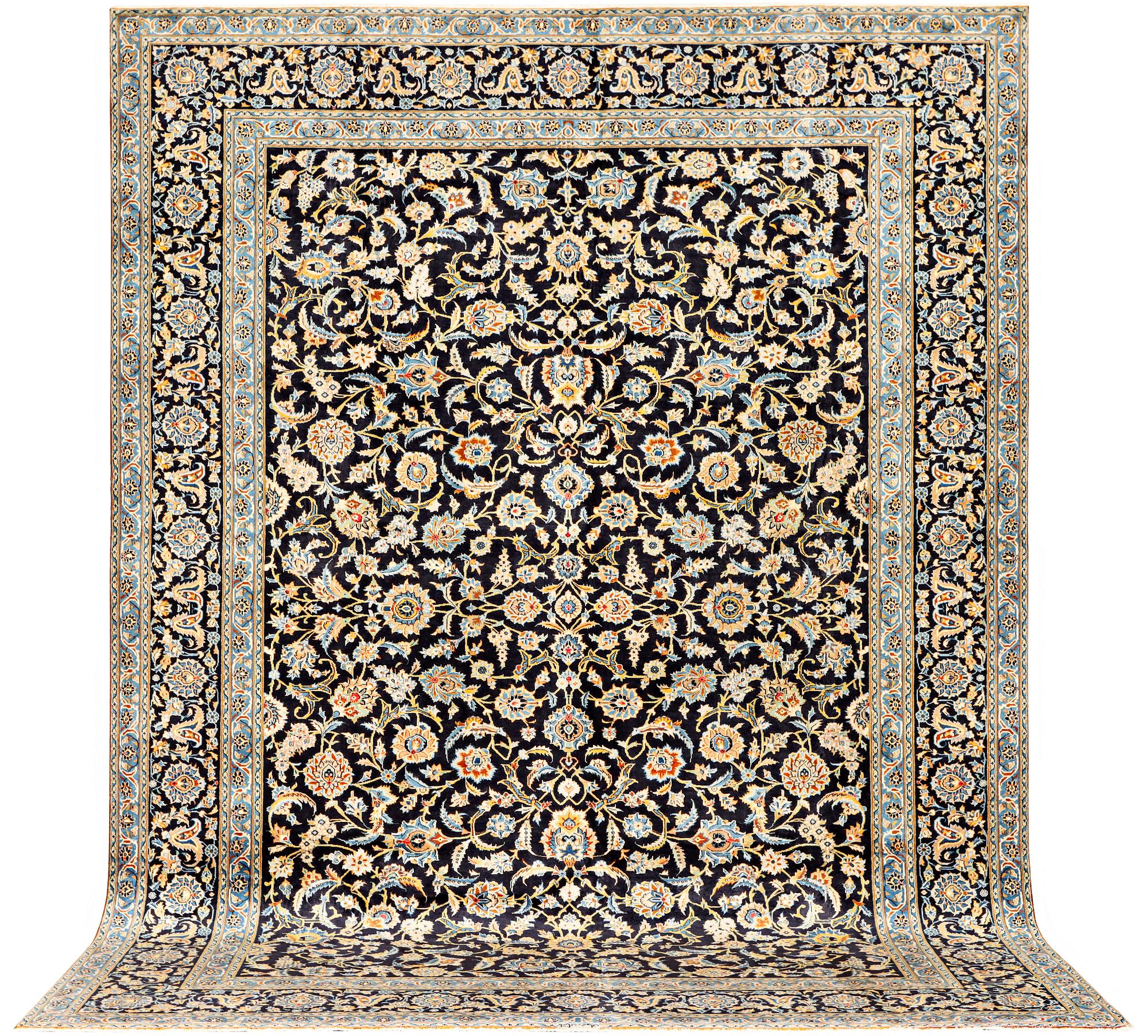 Matta, Keshan, ca 410 x 303 cm.