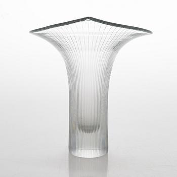 Tapio Wirkkala, A 'Kantarelli' glass vase, signed Tapio Wirkkala Iittala -55.