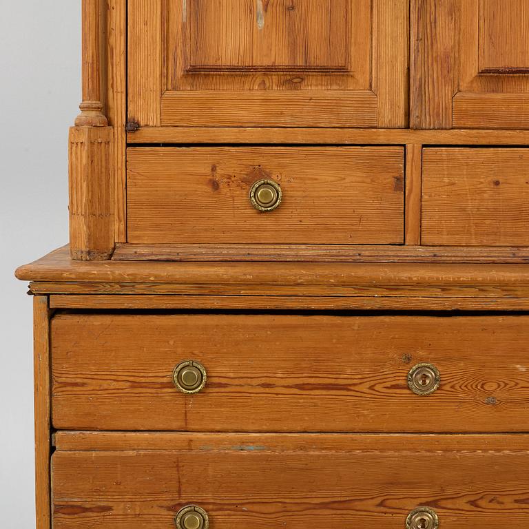 Cabinet, 18th century.