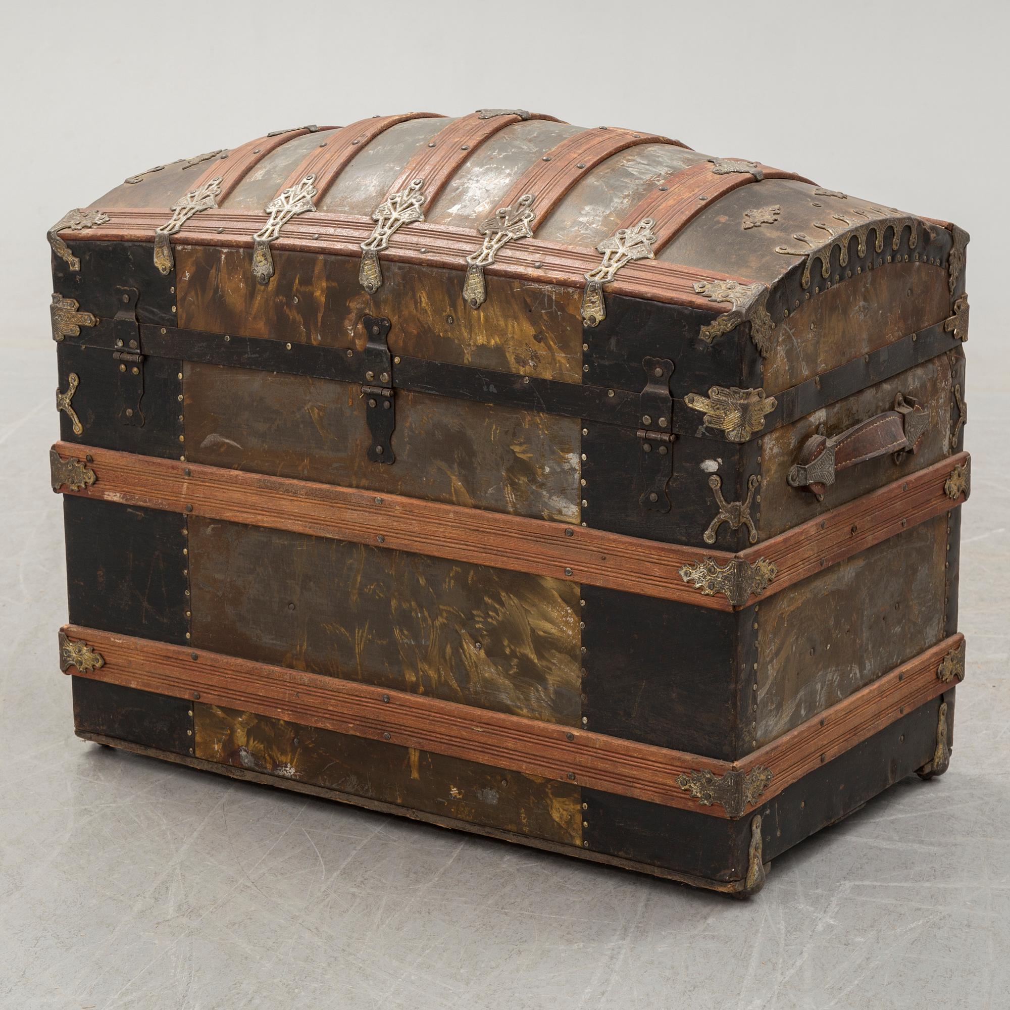 A late 19th century trunk.