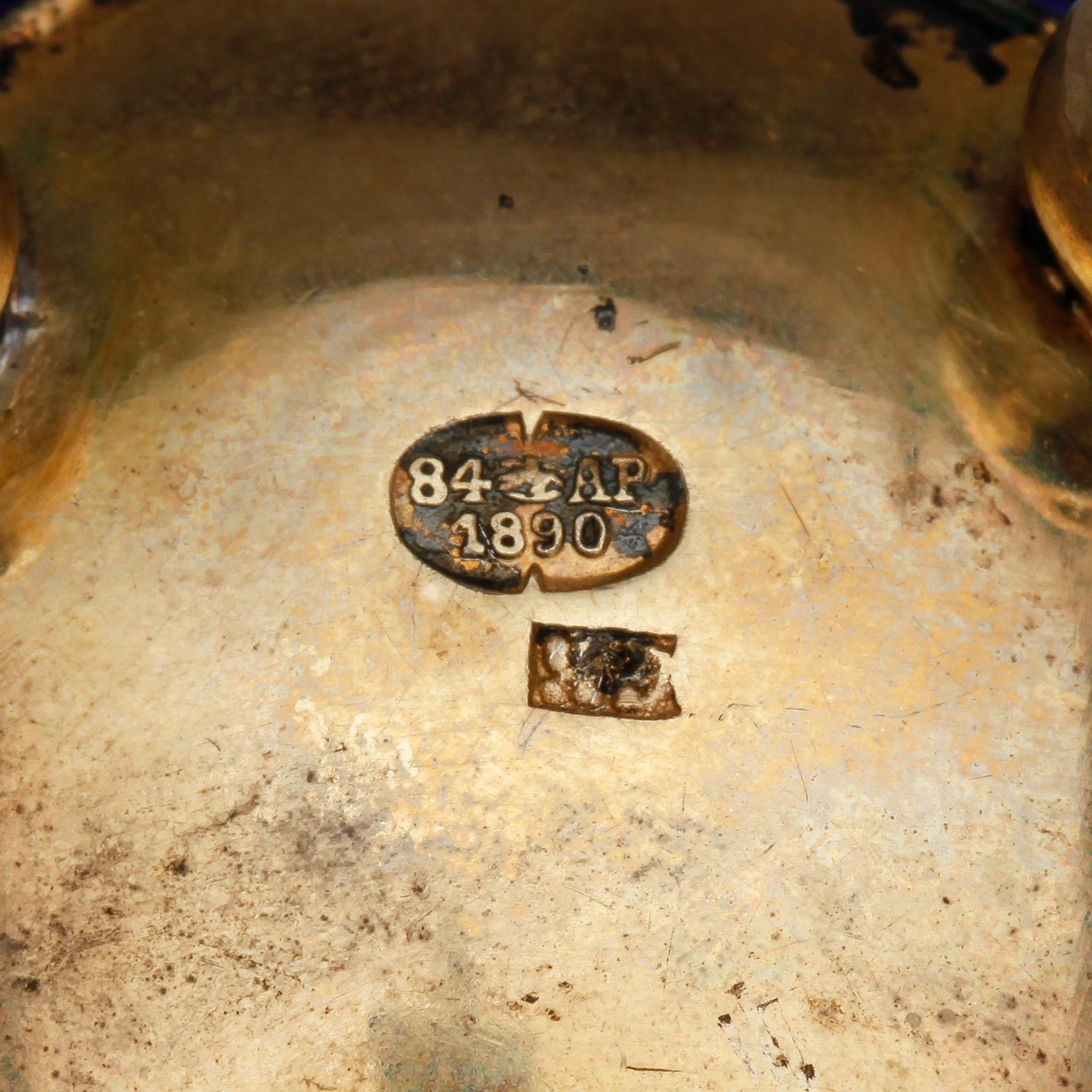 SALTKAR och SKED, silver och emalj, Ryssland, 1890. Total vikt 32 g.