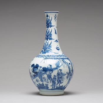 A Transitional blue and white bottle vase, 17th Century.