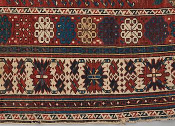 A CARPET, an antique Shirvan, Czar Russia, ca 277-288,5 x 139-140 cm (as well as 1 cm flat weave at the ends).