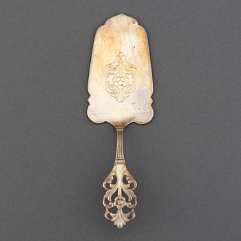 A Norwegian 20th century silver sandwich-/cake-spade.