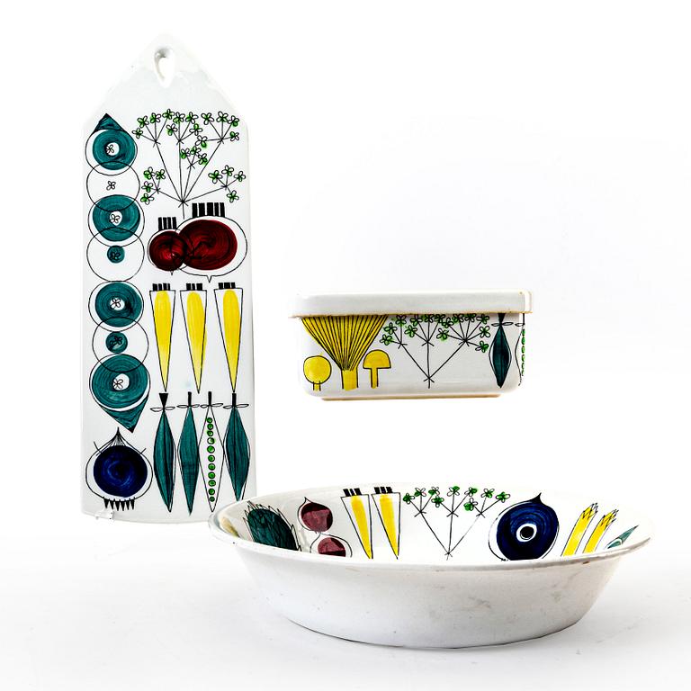 Marianne Westman, a 3 pcs porcelain "Picknick" service Rörstrand later part of the 20th century.