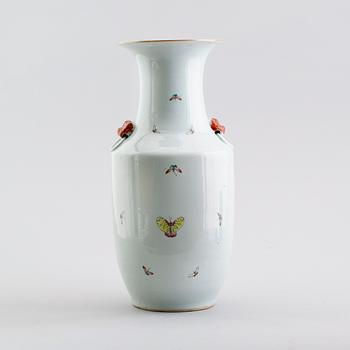 VAS, porslin, Kina, tidigt 1900-tal.