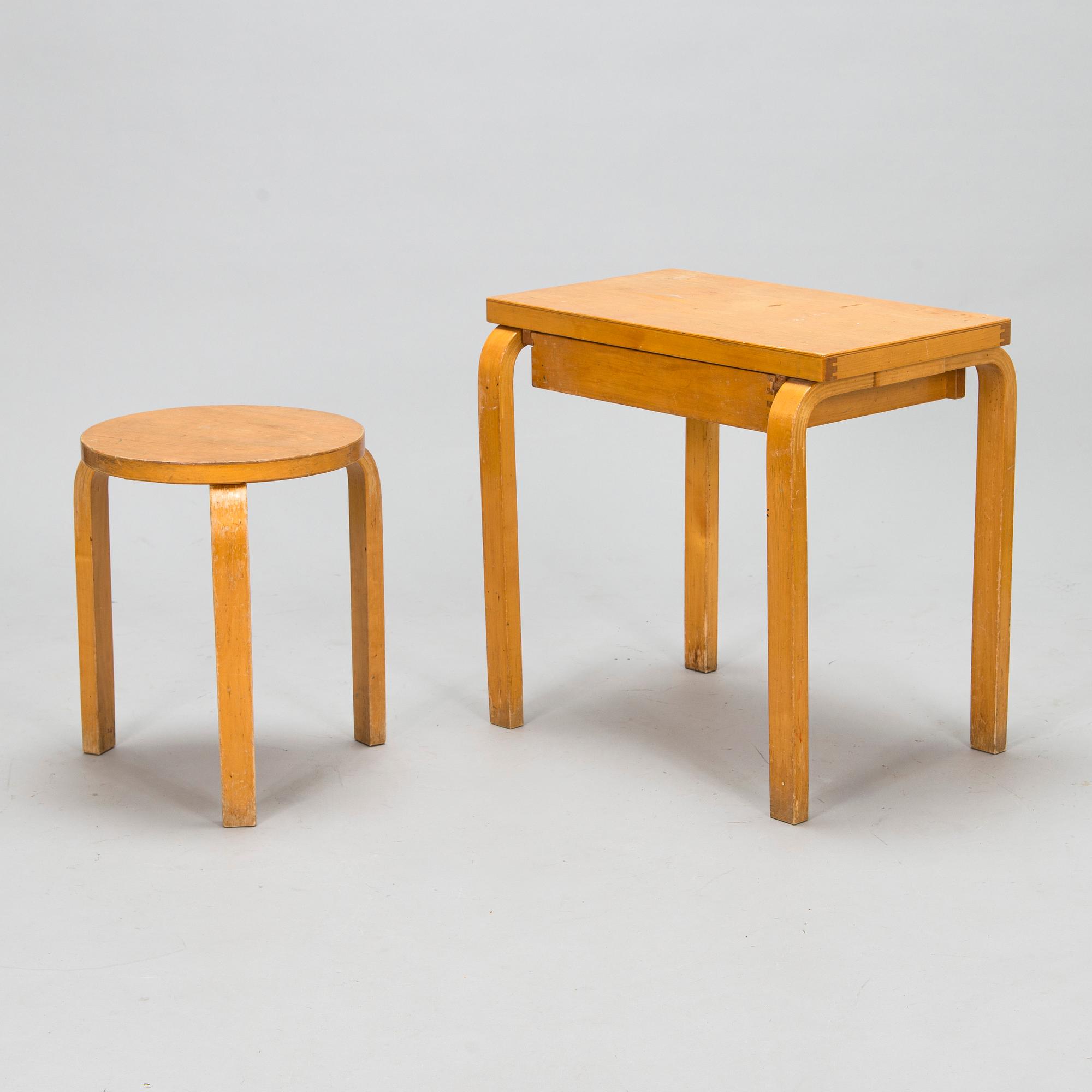 Alvar Aalto, bord och pall 60 för O.Y. Huonekalu-ja Rakennustyötehdas A.B. tidigt 1950-tal.