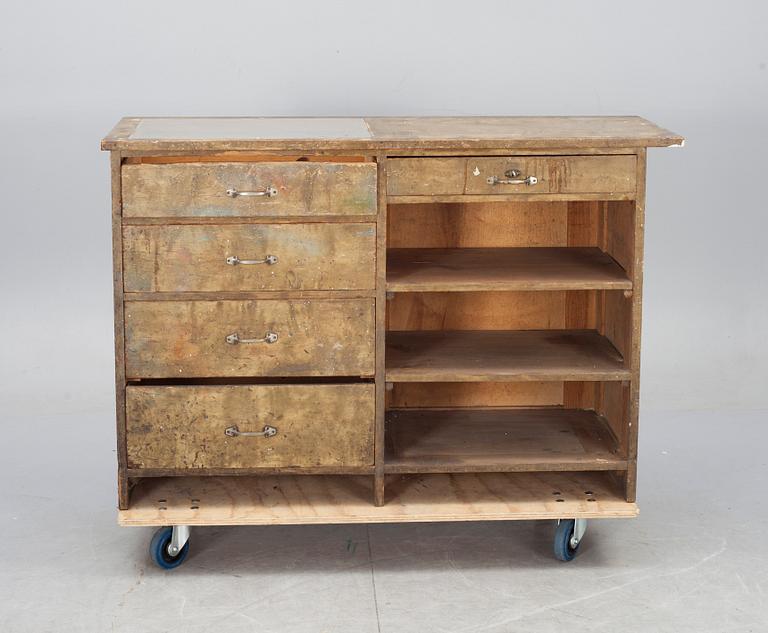 BUTIKSINREDNING, 2 delar, 1900-talets första hälft.