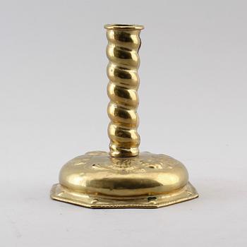 LJUSSTAKE, mässing, barock, 1700-talets första hälft.