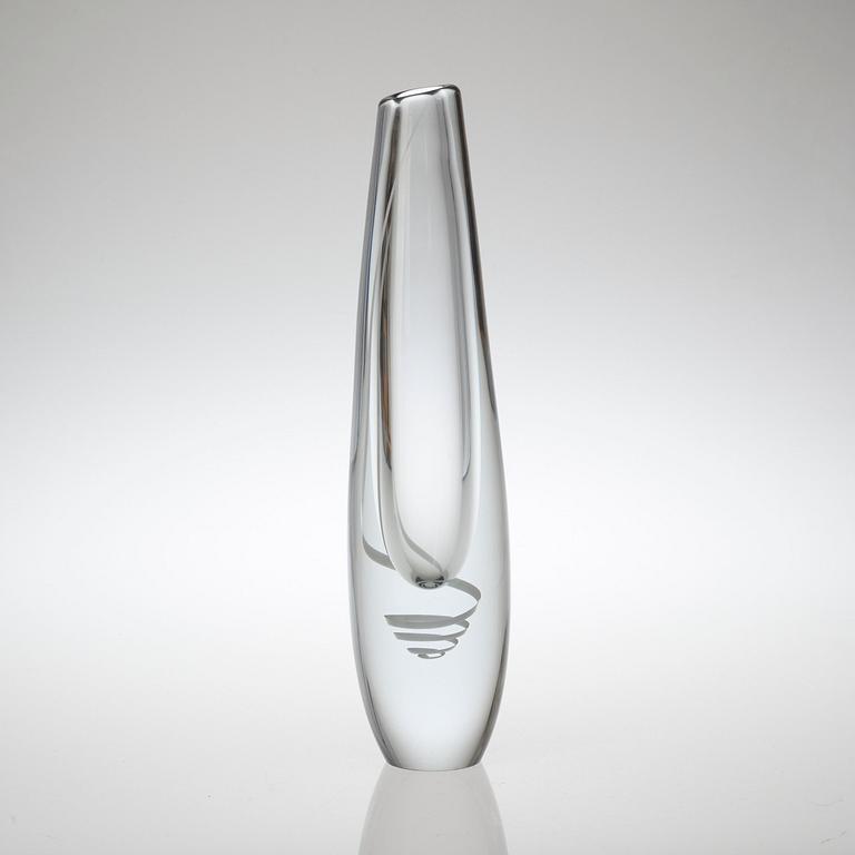 A Gunnel Nyman 'Serpentin' glass vase, Nuutajärvi, Notsjö, Finland 1957.