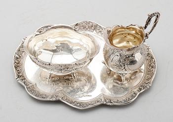 GRÄDDKANNA, SOCKERSKÅL SAMT BRICKA, silver, GEWE, Stockholm 1953. Vikt ca 285 g.