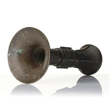 An archaistic bronze vase 'gu', Ming dynasty (1368-1644).