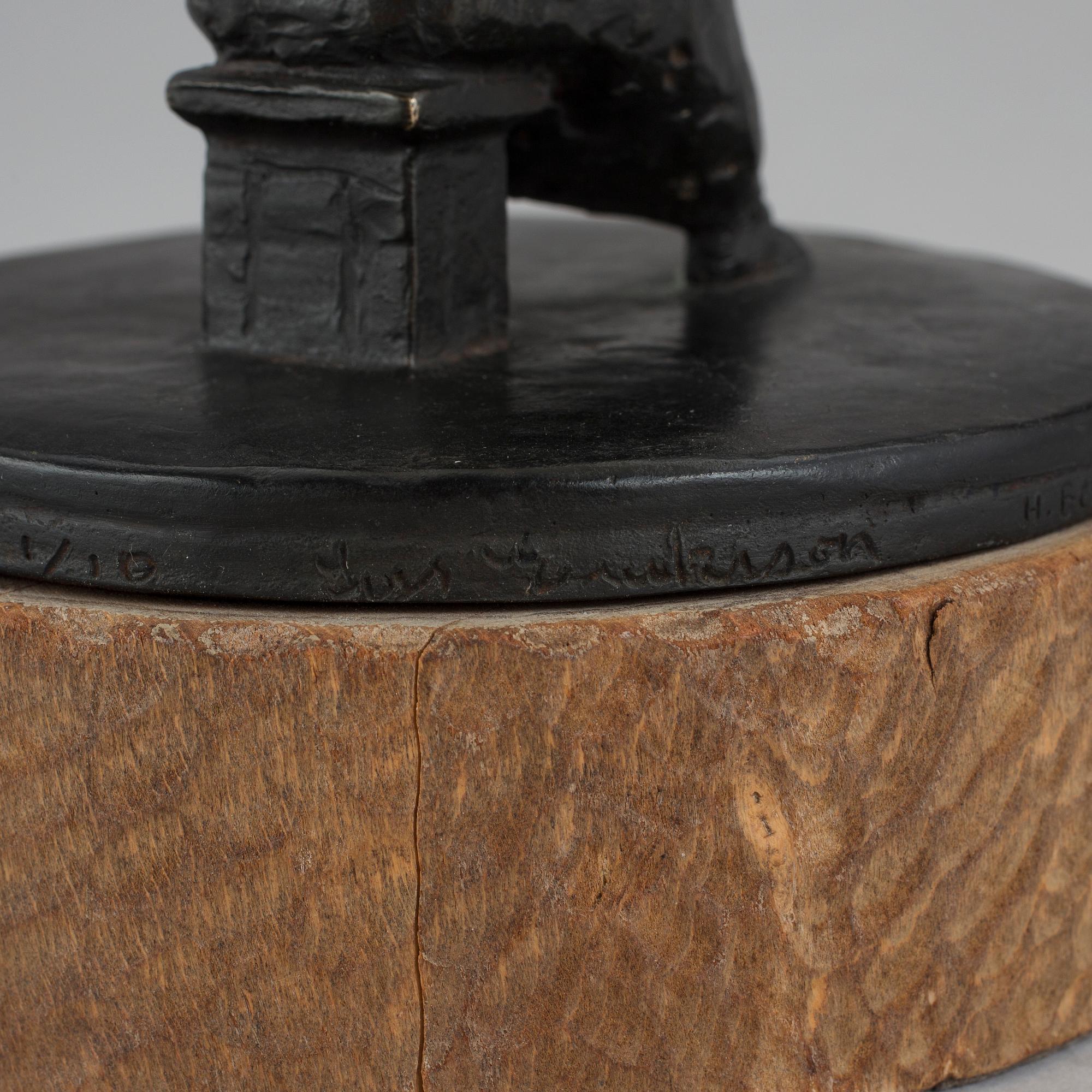 LISS ERIKSSON, skulptur. Signerad och numrerad 1/10. Gjutarstämplar Herman Bergman Fud.