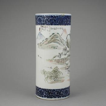 VAS, porslin, Kina, 1800/1900-tal.