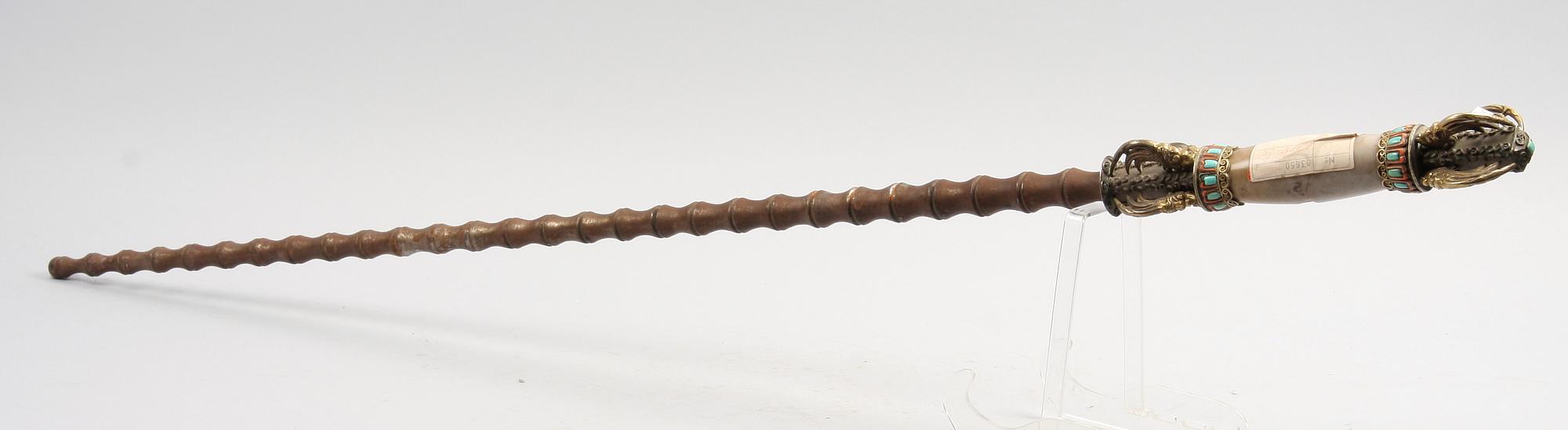 CERMONIFÖREMÅL, metall och mässing.