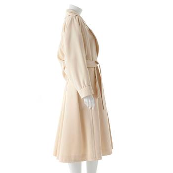 YVES SAINT LAURENT, kappa.