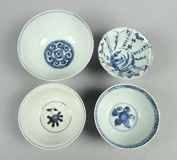 SKÅLAR, 4 st, porslin, Ming-dynastin.