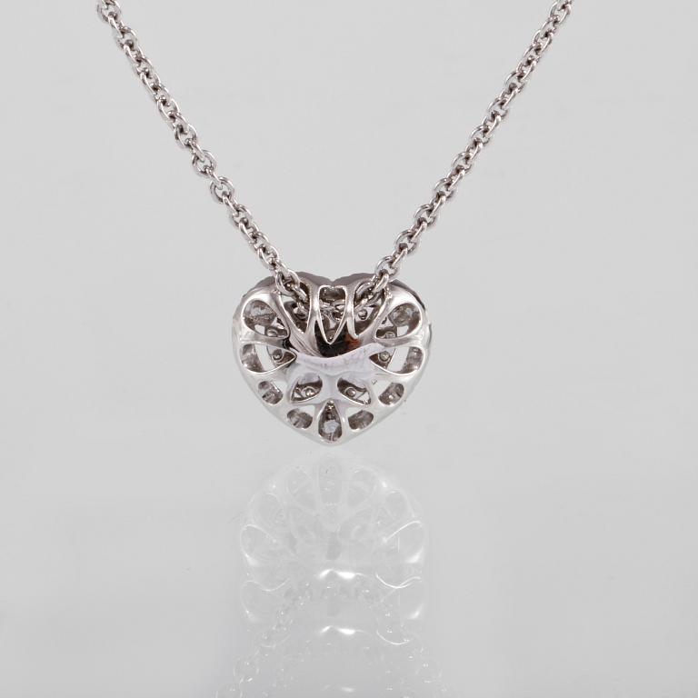 HÄNGE, 18k vitguld med briljantslipade diamanter, 0.60 ct. Vikt 5 g.