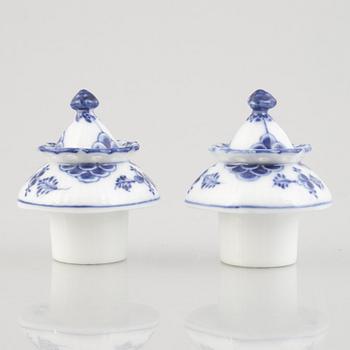 A 'Blue Fluted Full Lace' / 'Musselmalet' porcelain desk set with two inkwells, Royal Copenhagen, model 1063, 1893-1900.