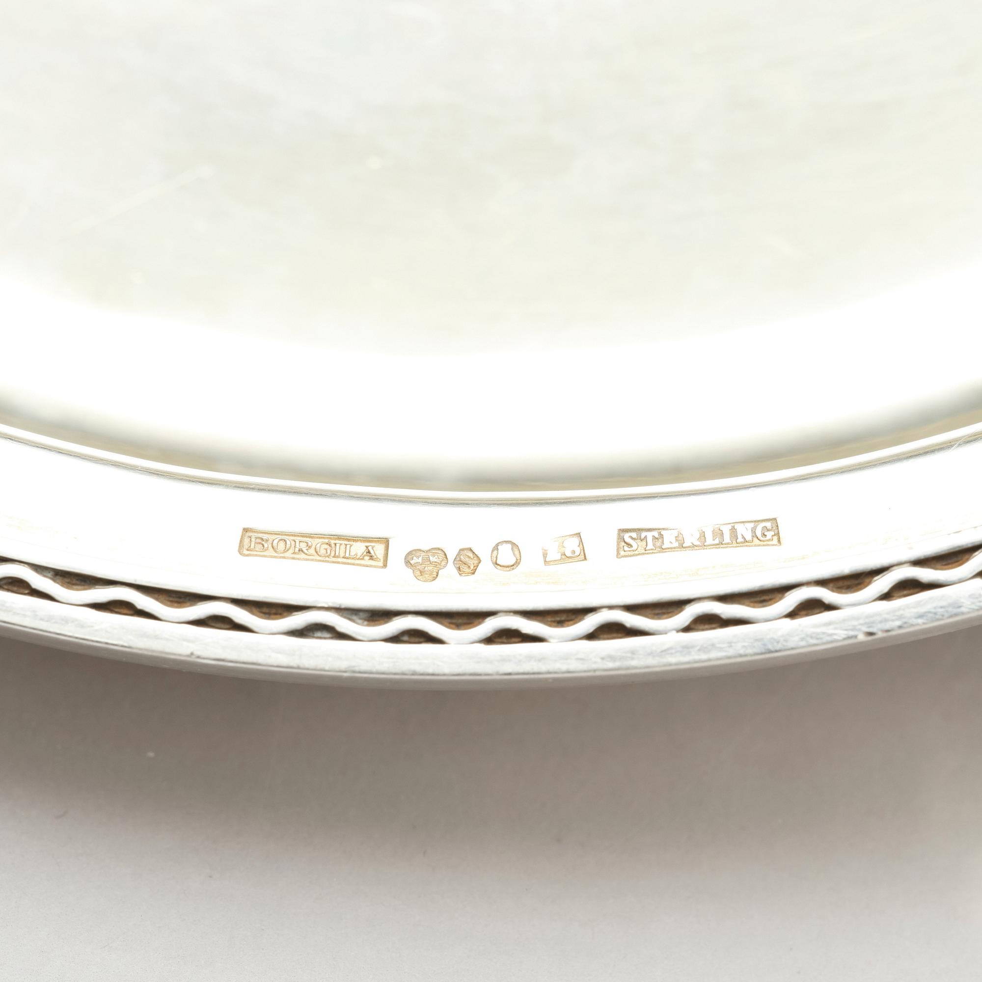 Atelier Borgila, a sterling silver lidded dish, Stockholm 1974.
