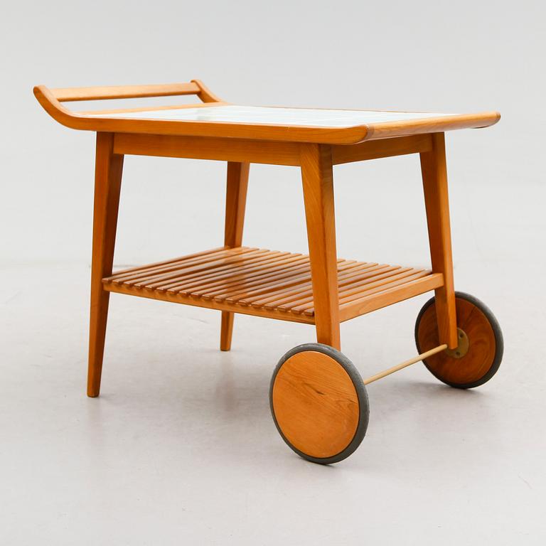 SERVERINGSVAGN, 1900-talets mitt.