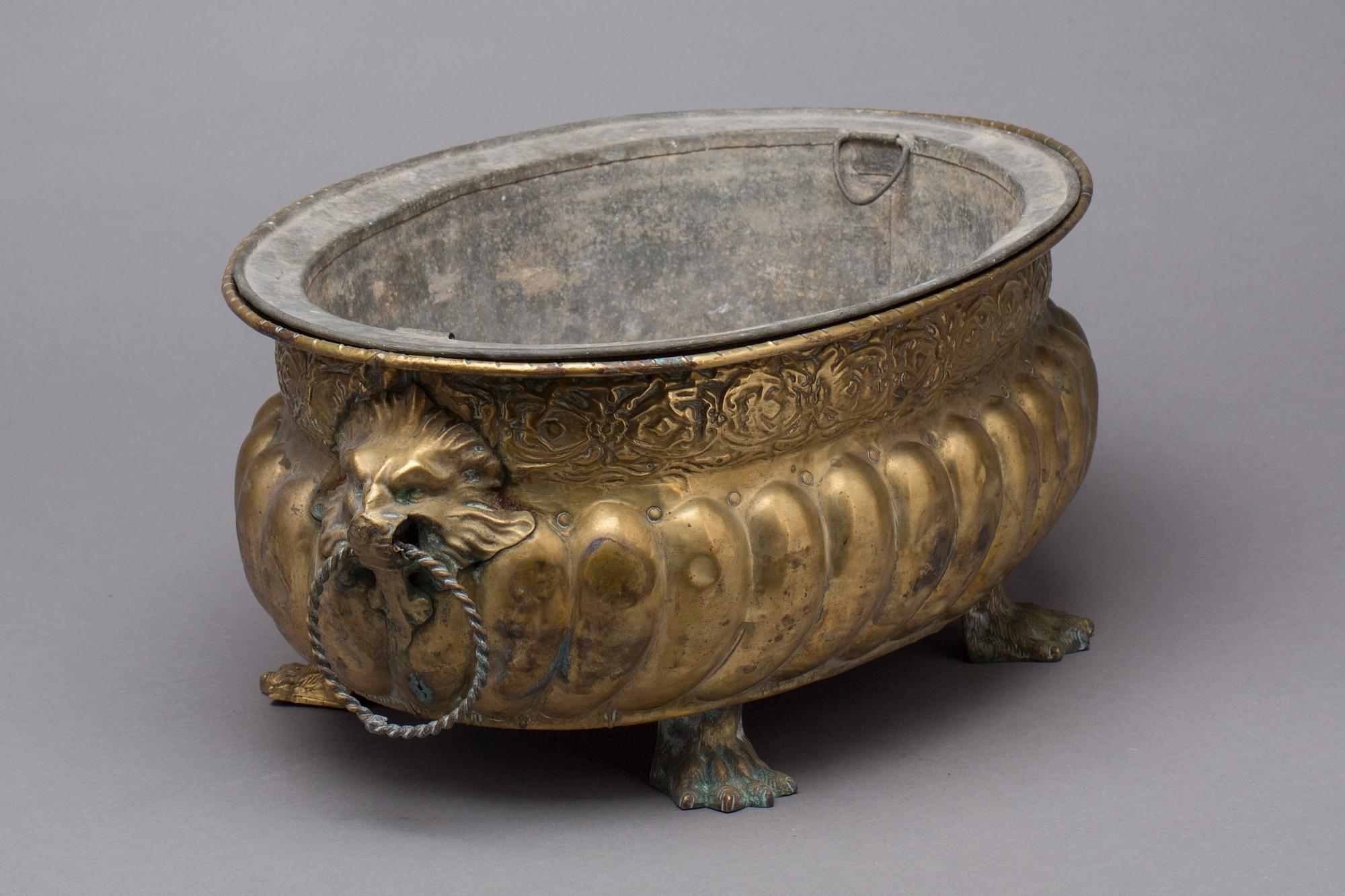 JARDINIERE, barockstil, 1800-talets slut.