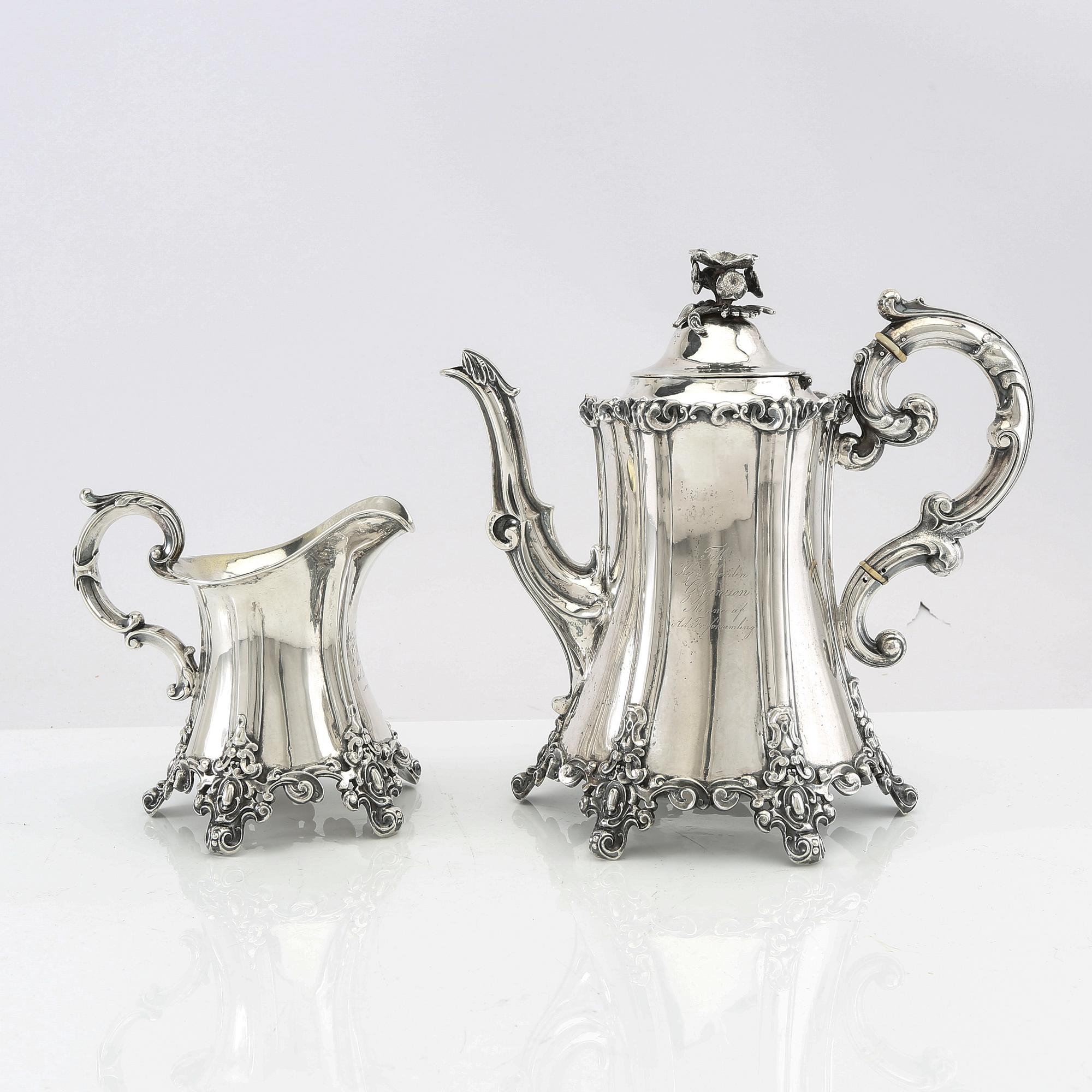 Christian Hammer Kaffekanna och mjölkkanna silver Stockholm 1857.