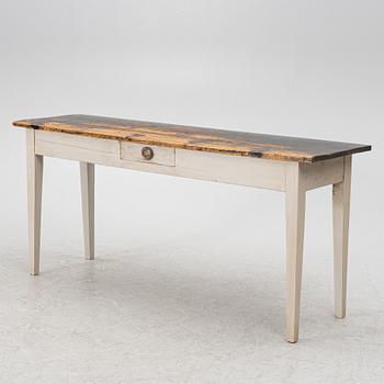 A 19th/20th century table.