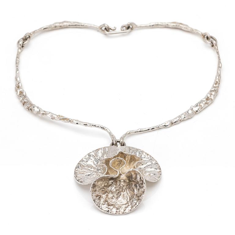 Theresia Hvorslev, Silver necklace, MEMA Lidköping 1974-1975.