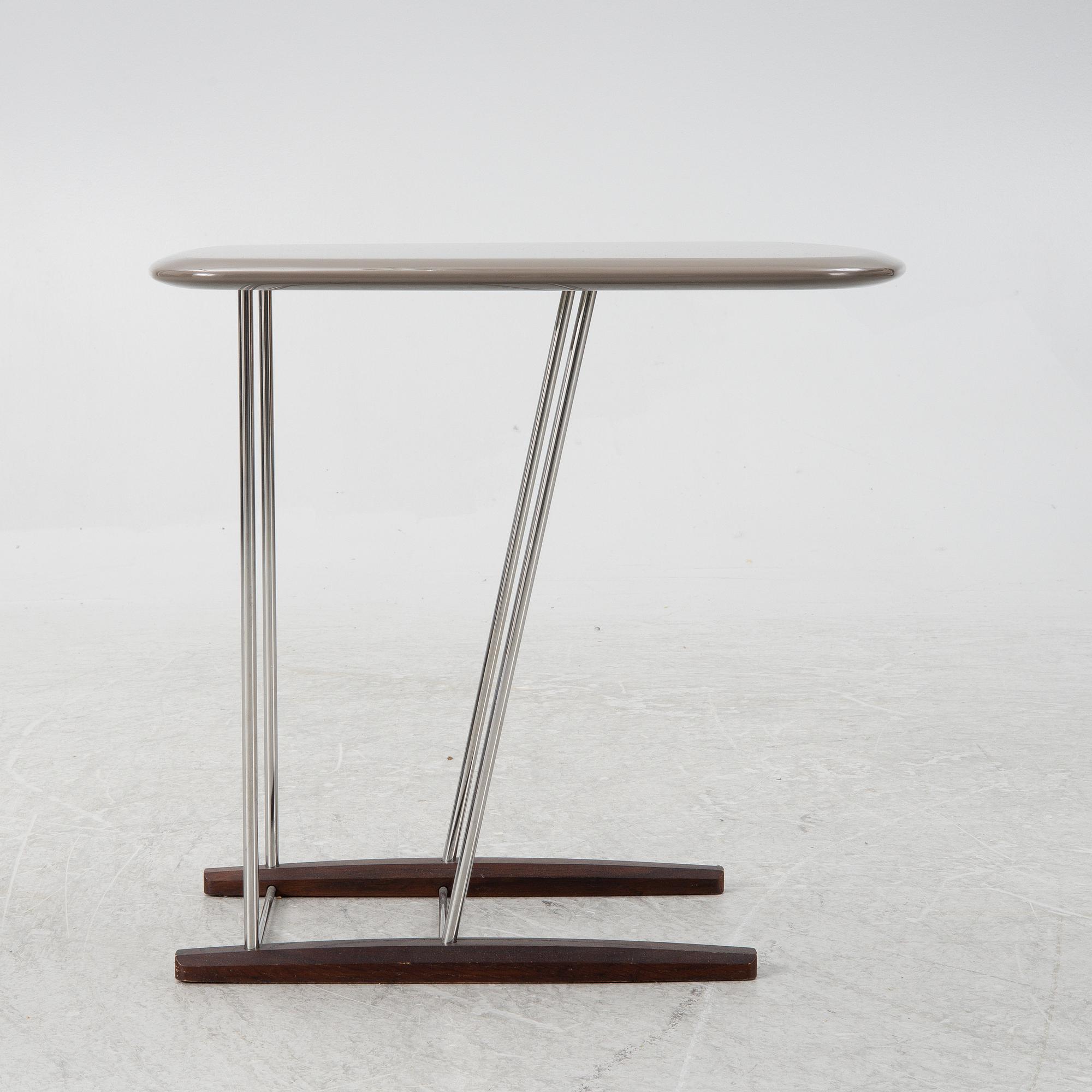 Side table, Minotti, contemporary.