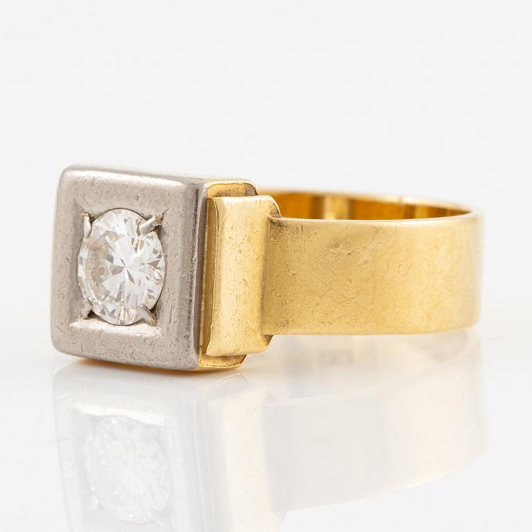 Wiwen Nilsson, Wiwen Nilsson, a ring, 18K gold with a round brilliant-cut diamond, Lund 1964.