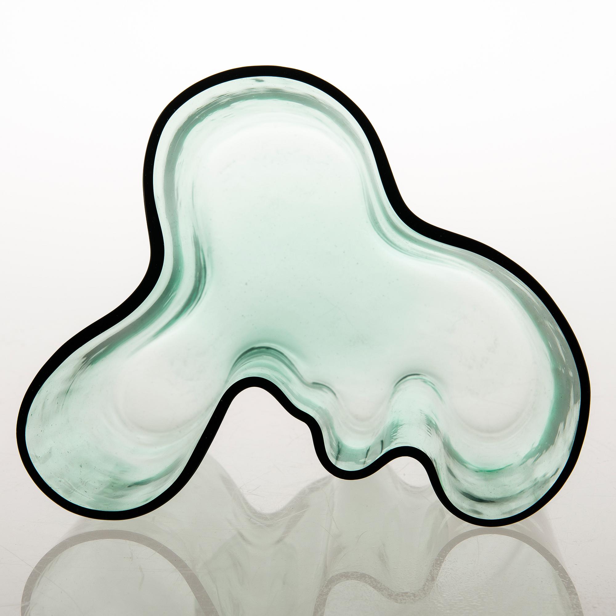 Alvar Aalto, ALVAR AALTO, maljakko, malli 9750, Karhulan Lasitehdas, tuotannossa  1937-1949.