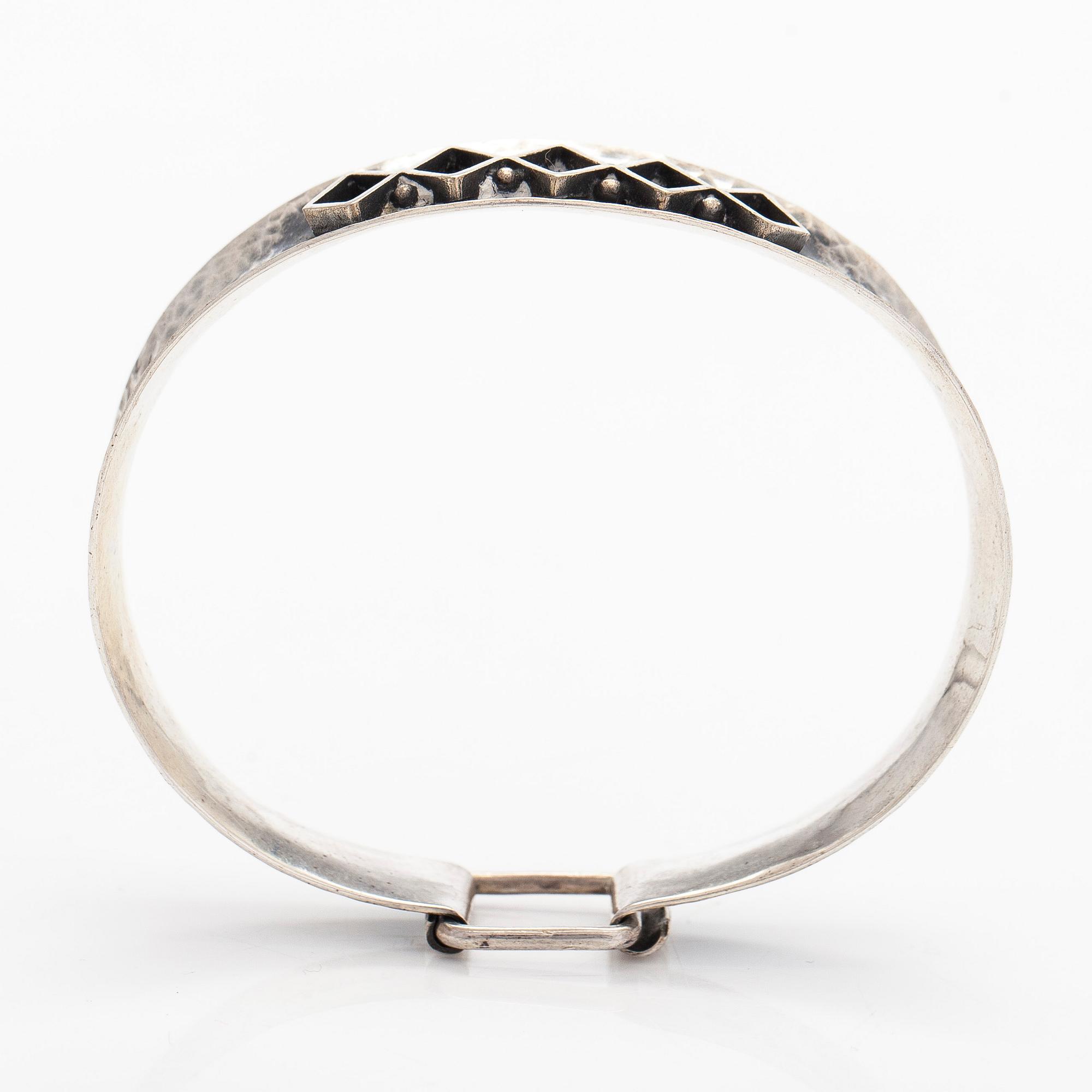 Väinö Hamara, bracelet, silver, Helsinki, 1965.