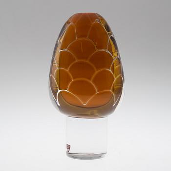 OLLE ALBERIUS, a glass vase/sculpture form Orrefors, signed, 1973.