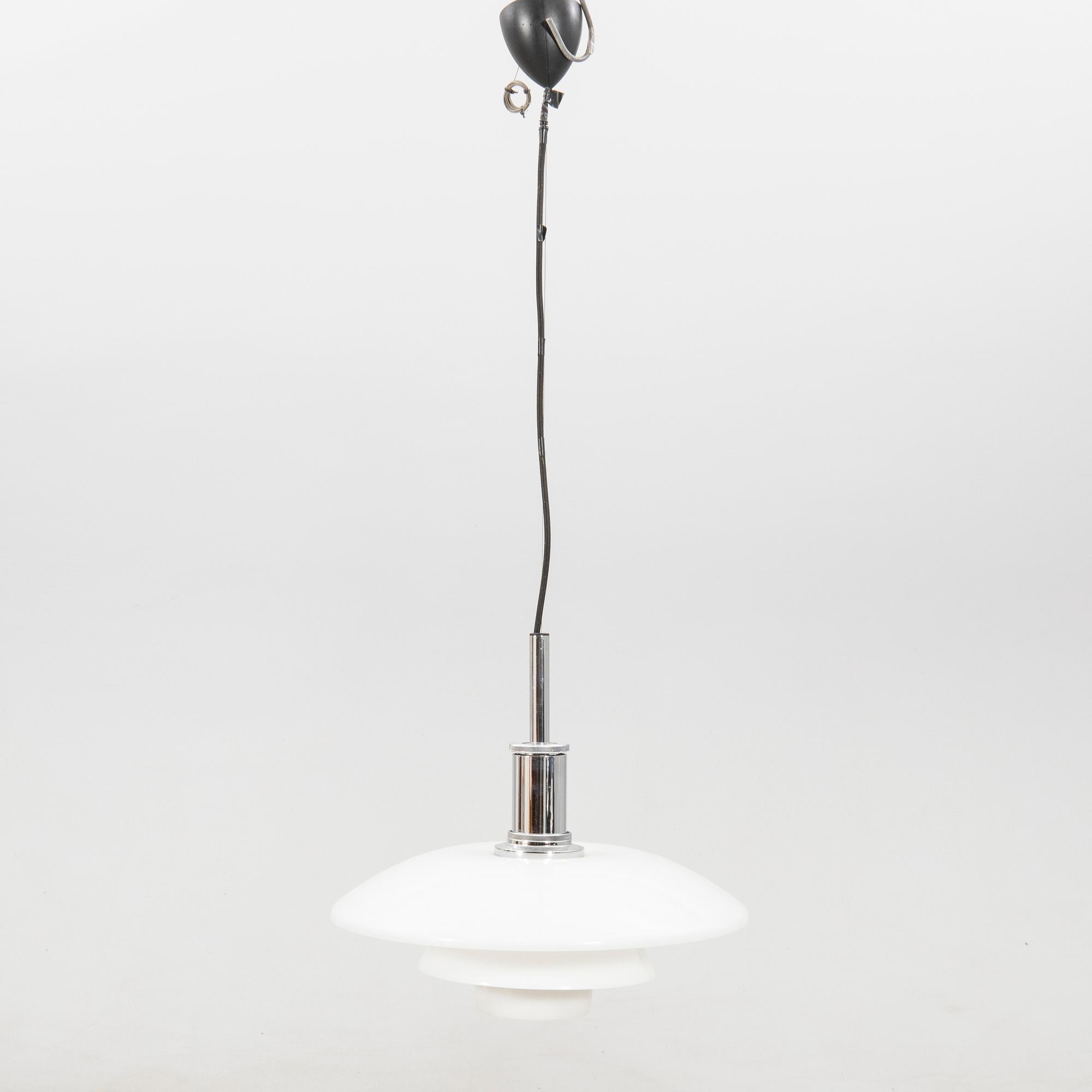 Poul Henningsen, taklampa, "PH-4½-4"", Louis Poulsen, Danmark.