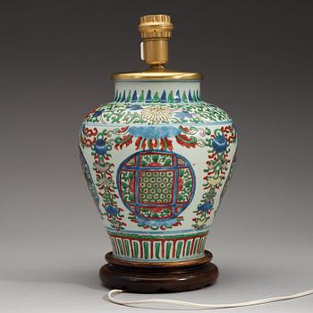 A Transitional wucai jar, 17th Century.