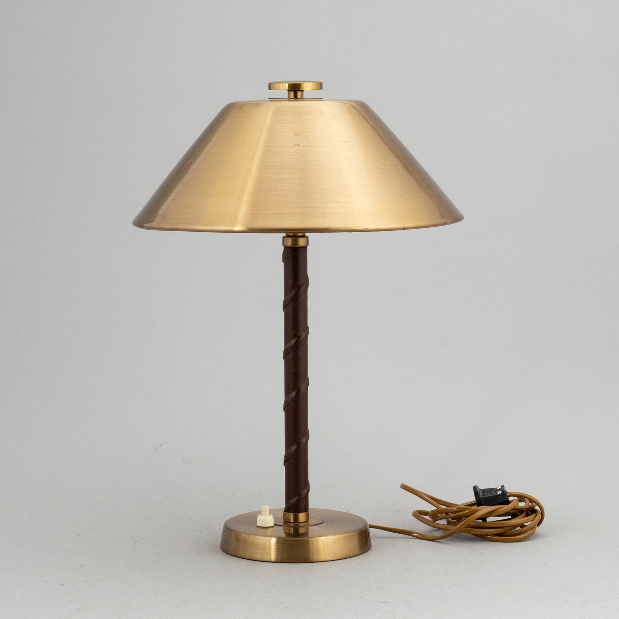 EINAR BÄCKSTRÖM, a mid 20th century table lamp.
