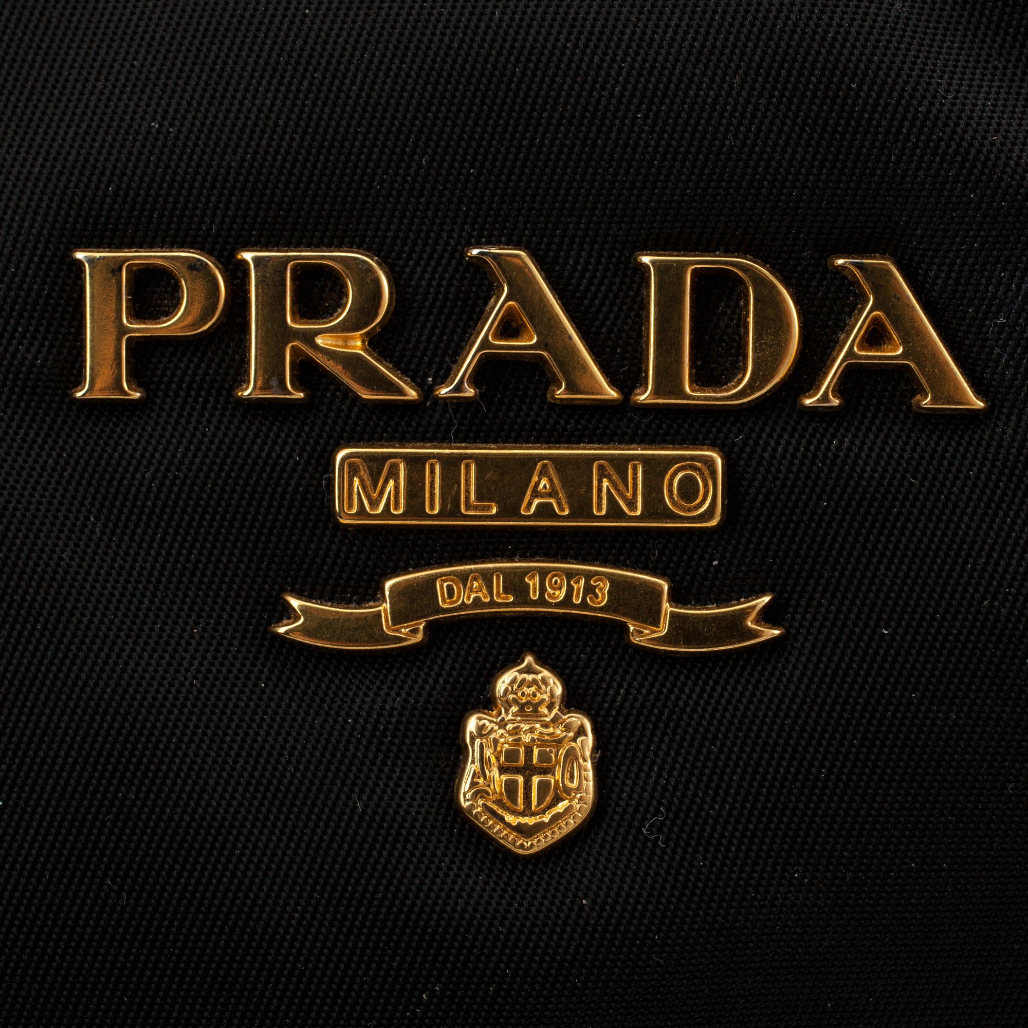 VÄSKA, Prada.