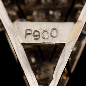 HÄNGE, platina, med pärlor samt briljanter tot 0,42 ct.