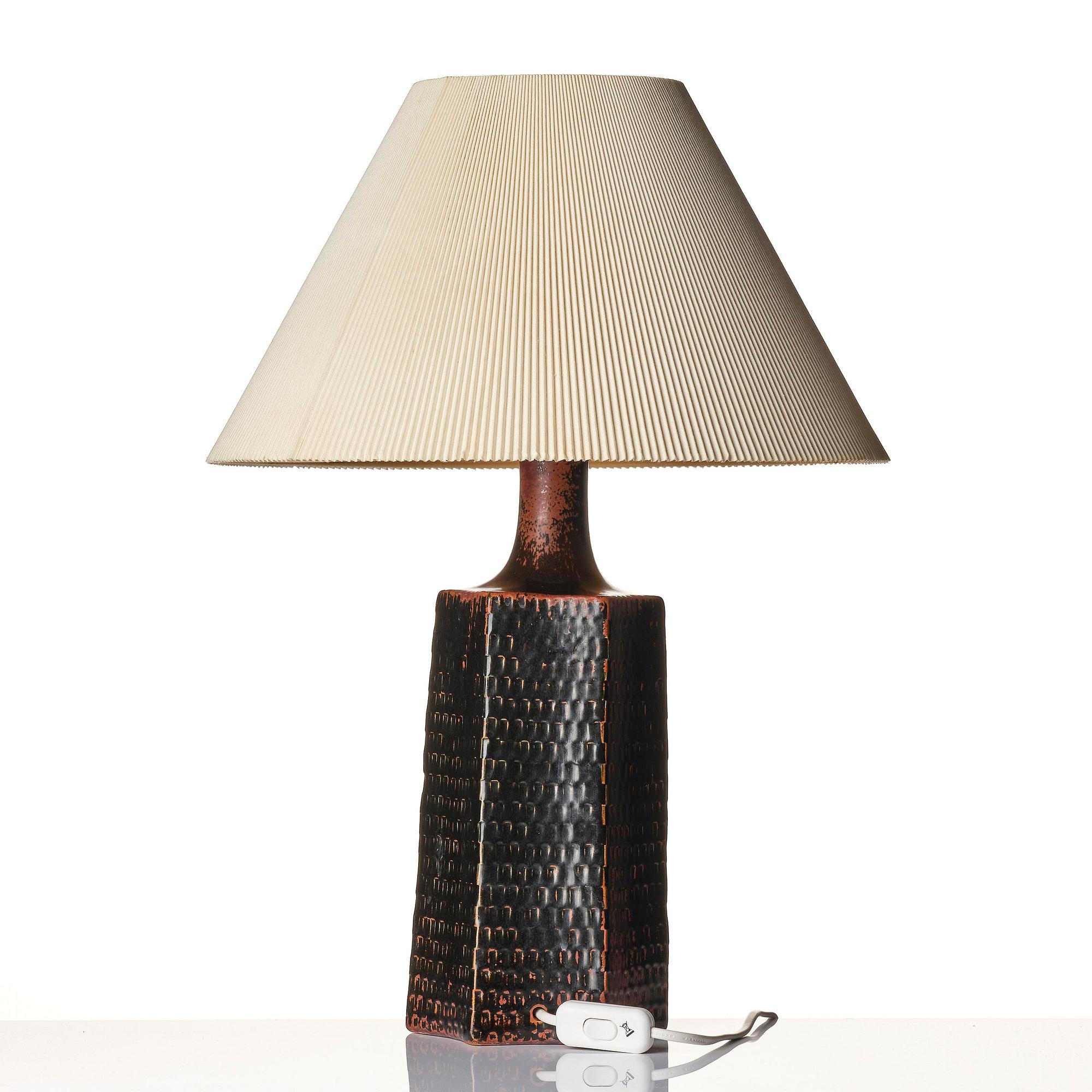 Stig Lindberg, a stoneware table lamp, Gustavsberg Studio 1970.